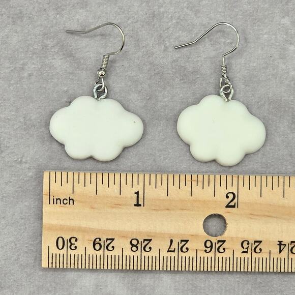 White Cloud Hook Dangle Drop Fashion Jewelry Earrings NWT JB2-10 - Picture 3 of 4